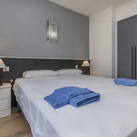 Apartment Cosy Lloret By Interhome
